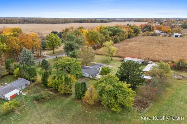 $123,000 | 876 North Briggs Road, Quincy, MI 49082