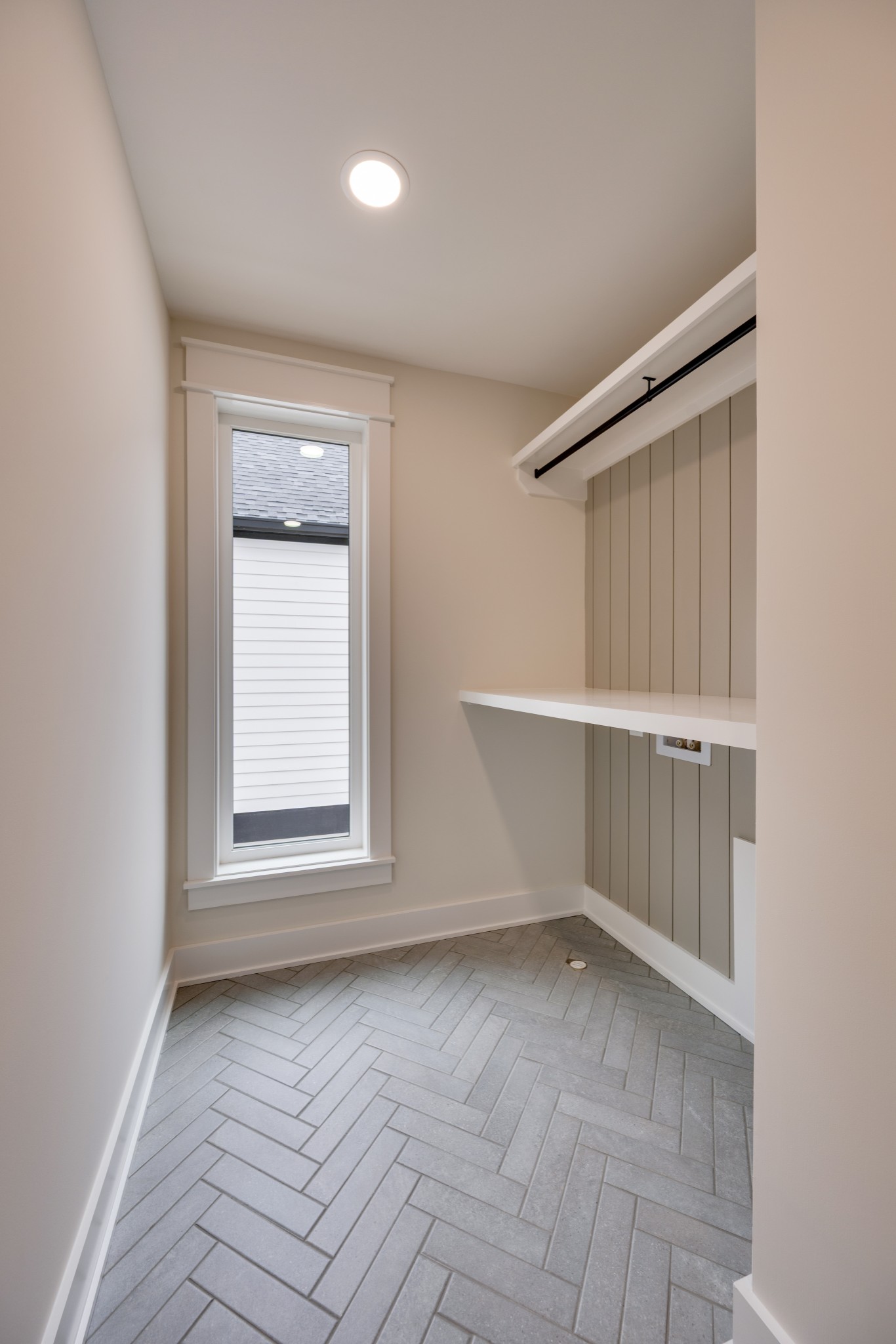 704 Stockell Street Nashville, TN 37207 - Photo 21 of 32 an empty room with windows