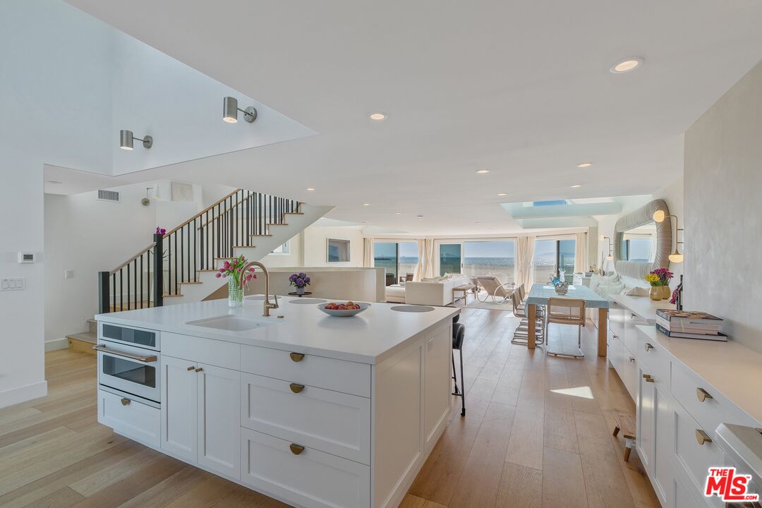 3521 Ocean Drive Oxnard, CA 93035 - Photo 17 of 53