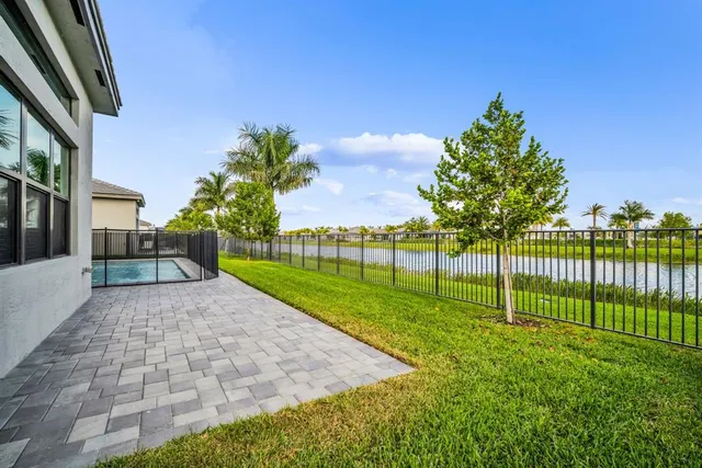 $10,500 | 11242 Gln Orch Lane, Boynton Beach, FL 33473