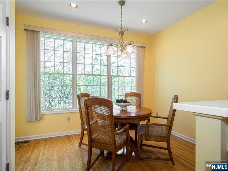 17 Pacio Court, Unit 2017 Roseland, NJ 07068 - Photo 16 of 38