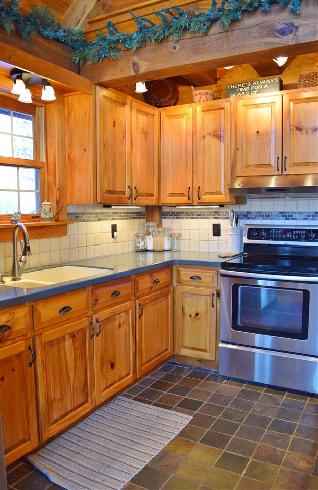 3 White Oak Lane Lunenburg, VT 05906 - Photo 7 of 40