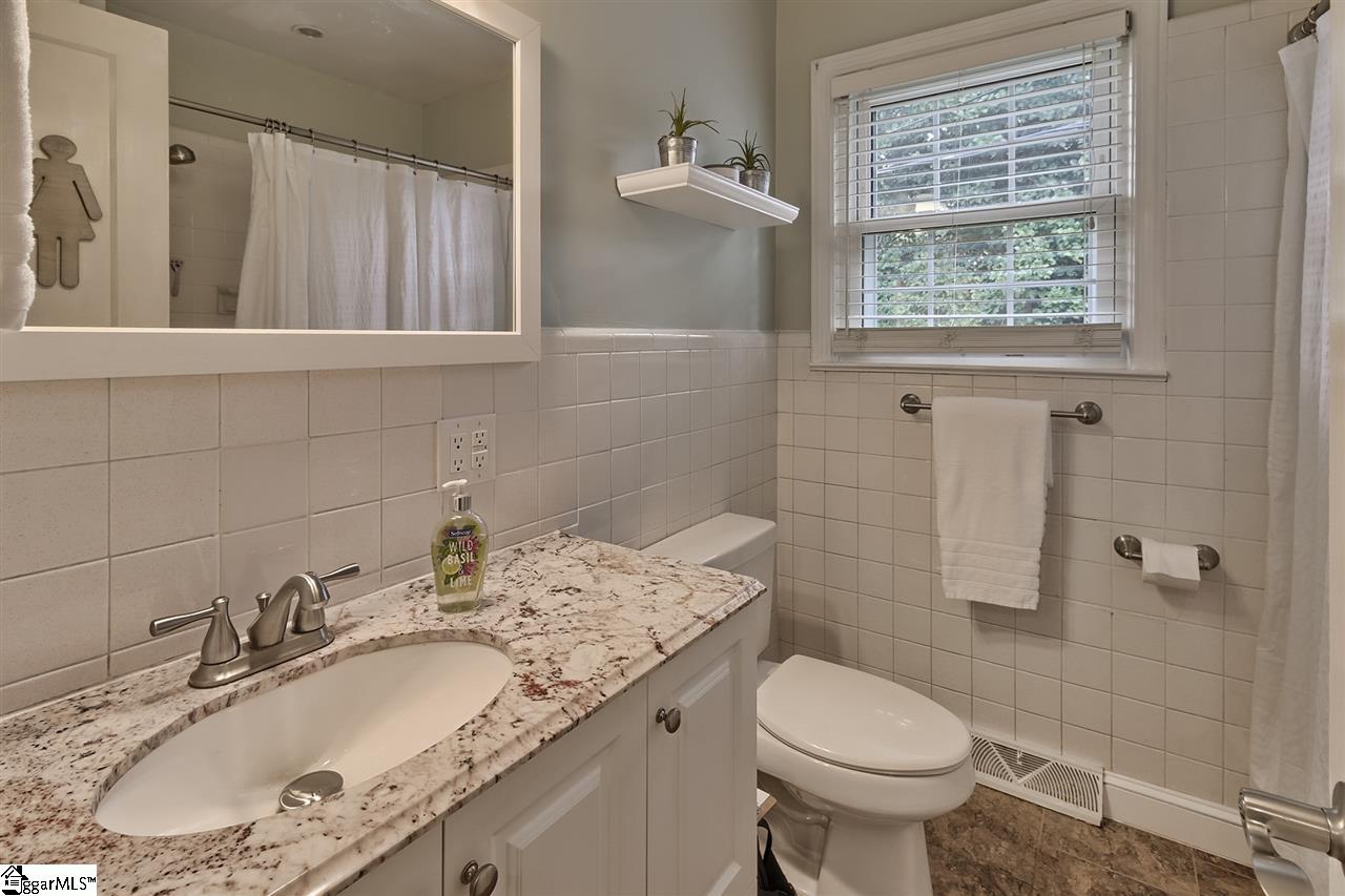 2913 Old Easley Bridge Road Greenville, SC 29611 - Photo 14 of 26