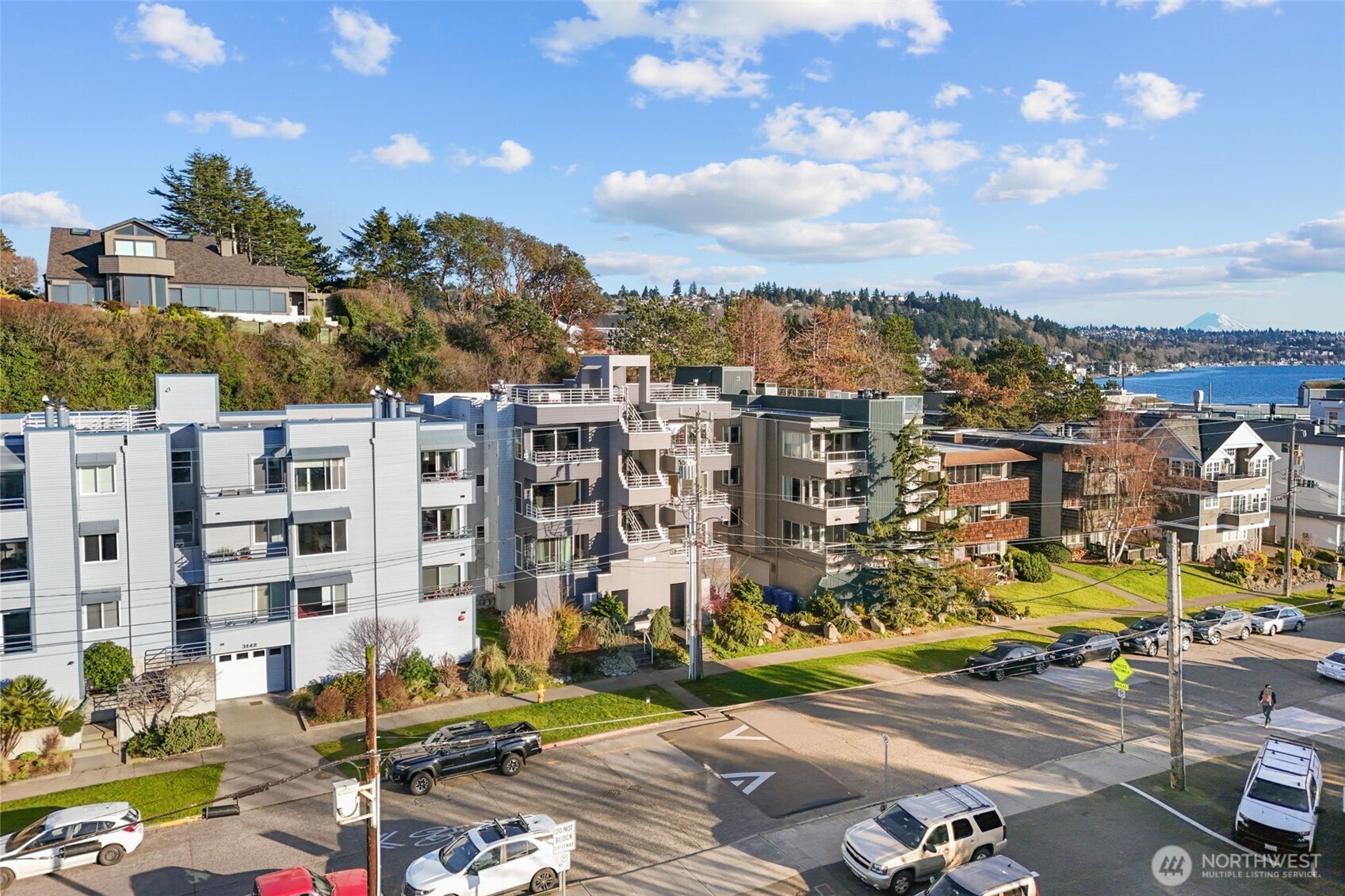 3200 Alki Avenue Southwest, Unit 301 Seattle, WA 98116 - Photo 28 of 29