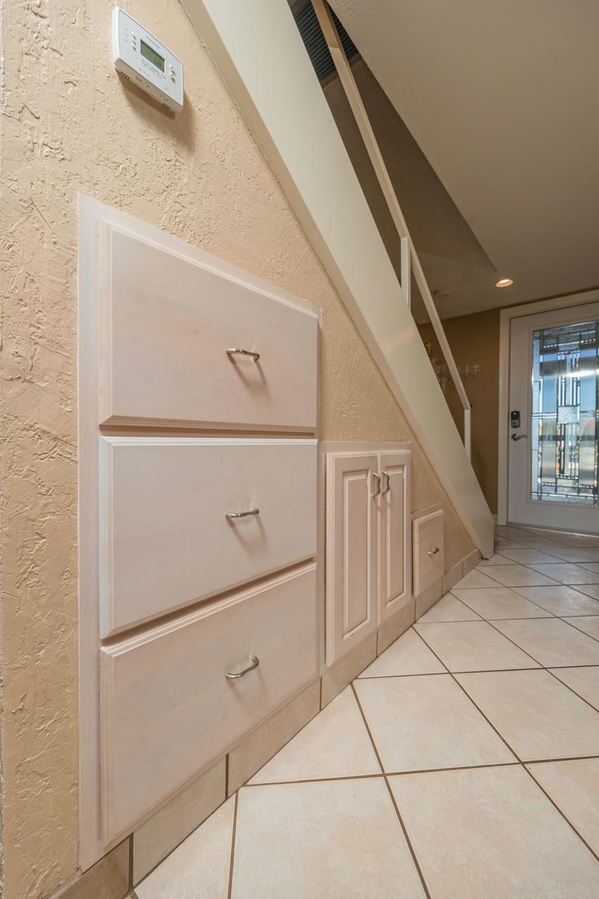 7265 A1A South, Unit B3 St. Augustine, FL 32080 - Photo 40 of 45 a view of a hallway with entryway