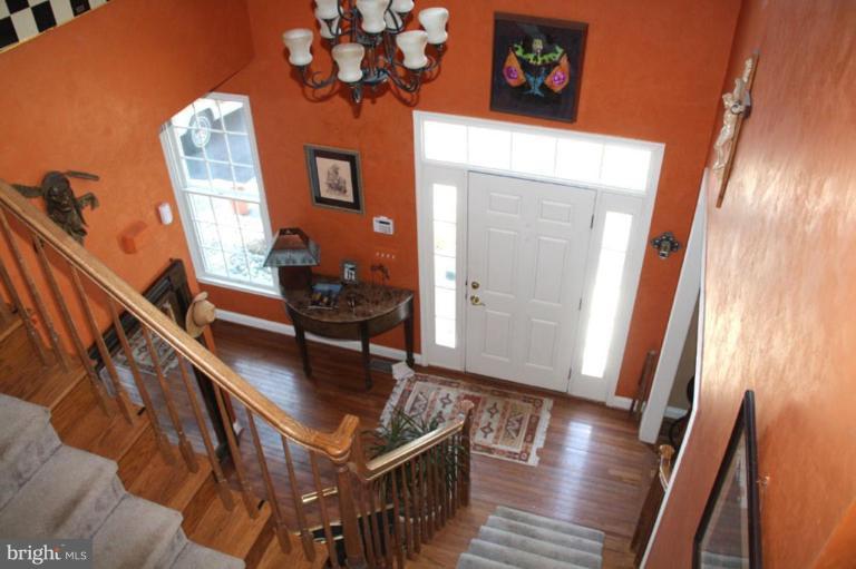 3209 Homewood Road Davidsonville, MD 21035 - Photo 3 of 11 Entrance / Foyer