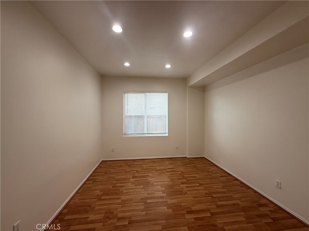 1427 Adderstone Way Perris, CA 92571 - Photo 13 of 36