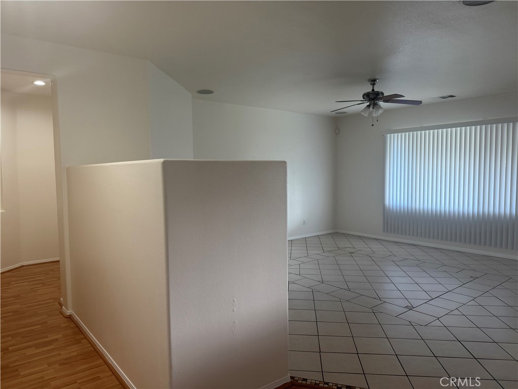 1427 Adderstone Way Perris, CA 92571 - Photo 20 of 36