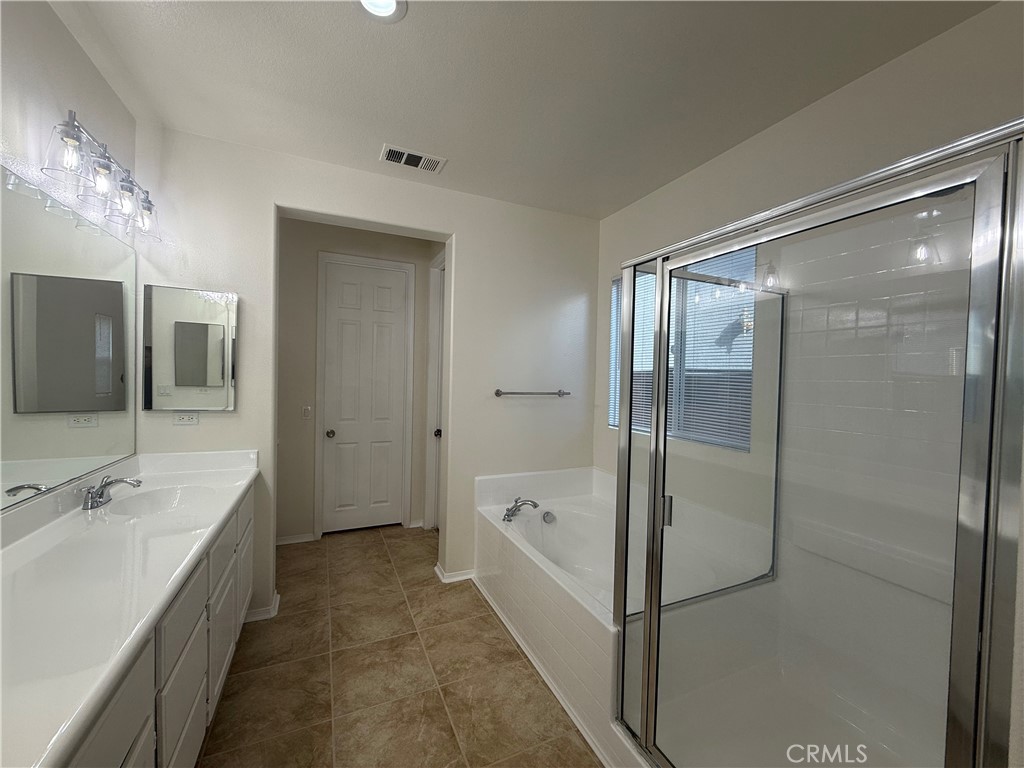 1427 Adderstone Way Perris, CA 92571 - Photo 22 of 36