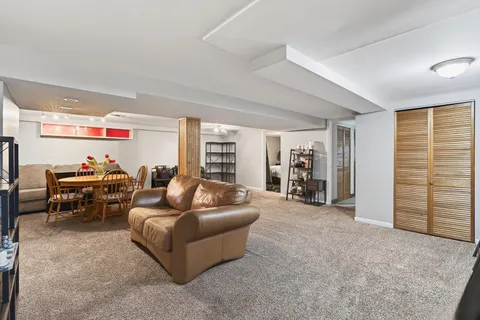 $389,000 | 1800 Mayfair Avenue, Westchester, IL 60154