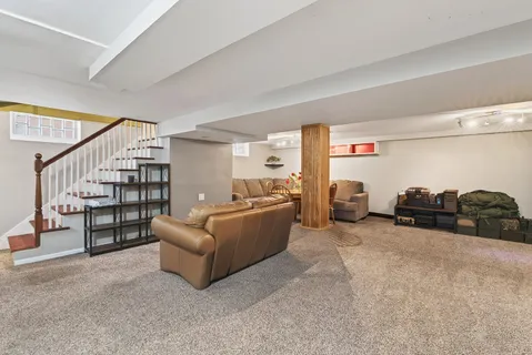$389,000 | 1800 Mayfair Avenue, Westchester, IL 60154