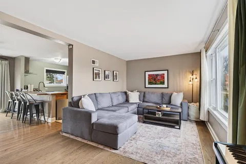 $389,000 | 1800 Mayfair Avenue, Westchester, IL 60154