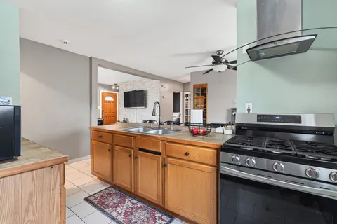 $389,000 | 1800 Mayfair Avenue, Westchester, IL 60154