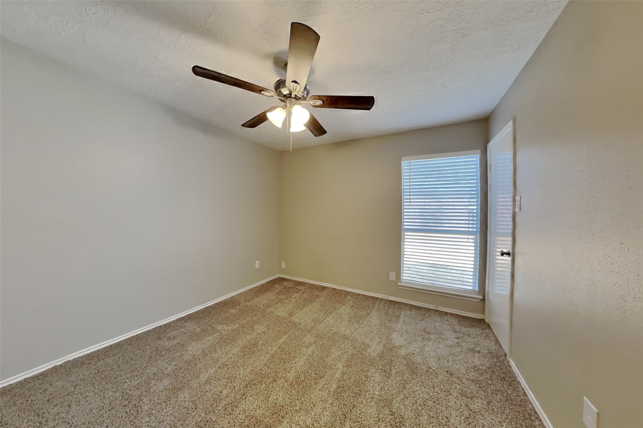 2007 Barronett Bend Sugar Land, TX 77478 - Photo 15 of 18