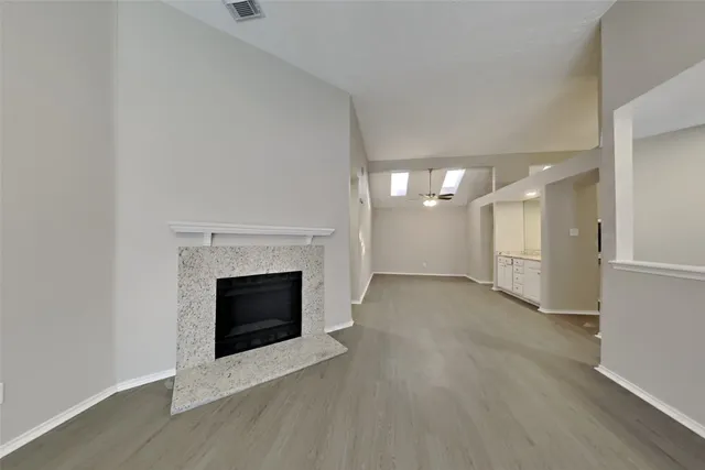 $1,920 | 2007 Barronett Bend, Sugar Land, TX 77478