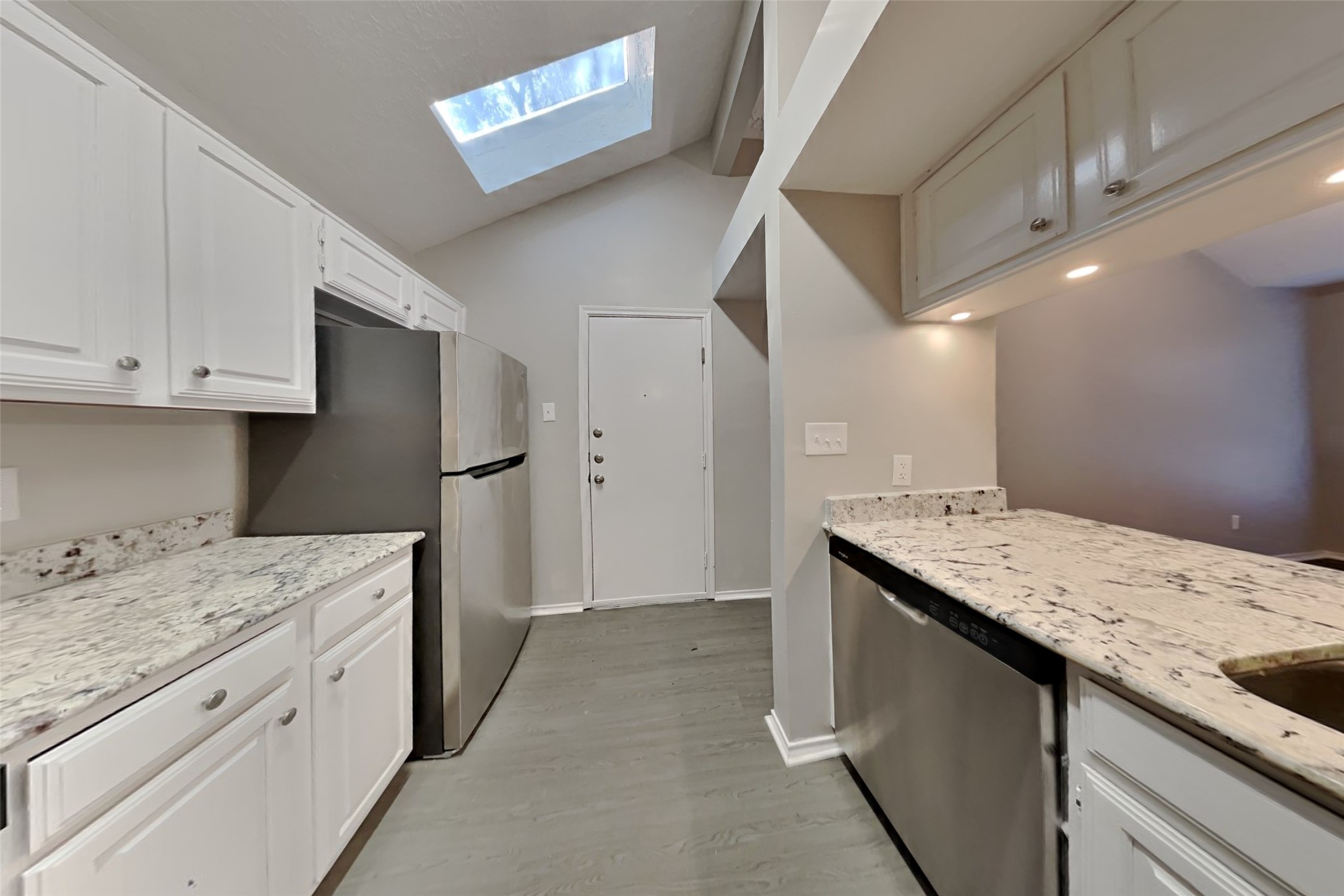 2007 Barronett Bend Sugar Land, TX 77478 - Photo 5 of 18