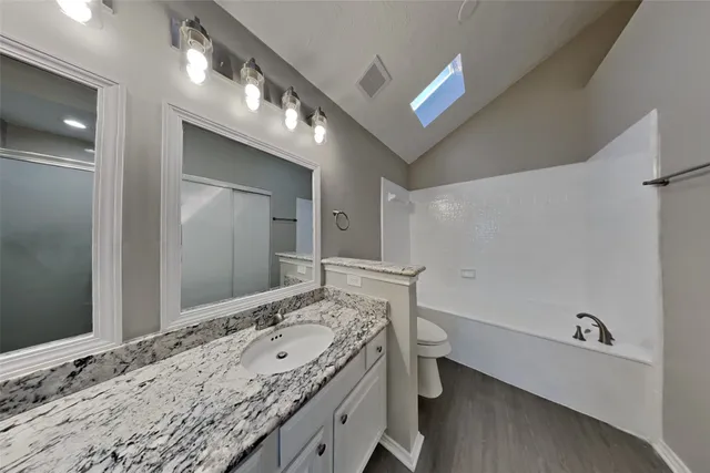 $1,920 | 2007 Barronett Bend, Sugar Land, TX 77478