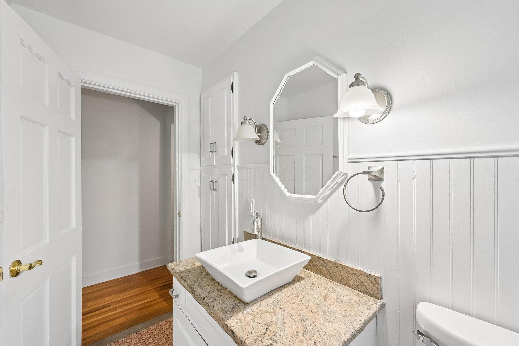 175 West Weisheimer Road Columbus, OH 43214 - Photo 27 of 59