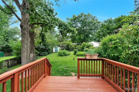 $299,900 | 807 Blossom Lane, St. Louis, MO 63119