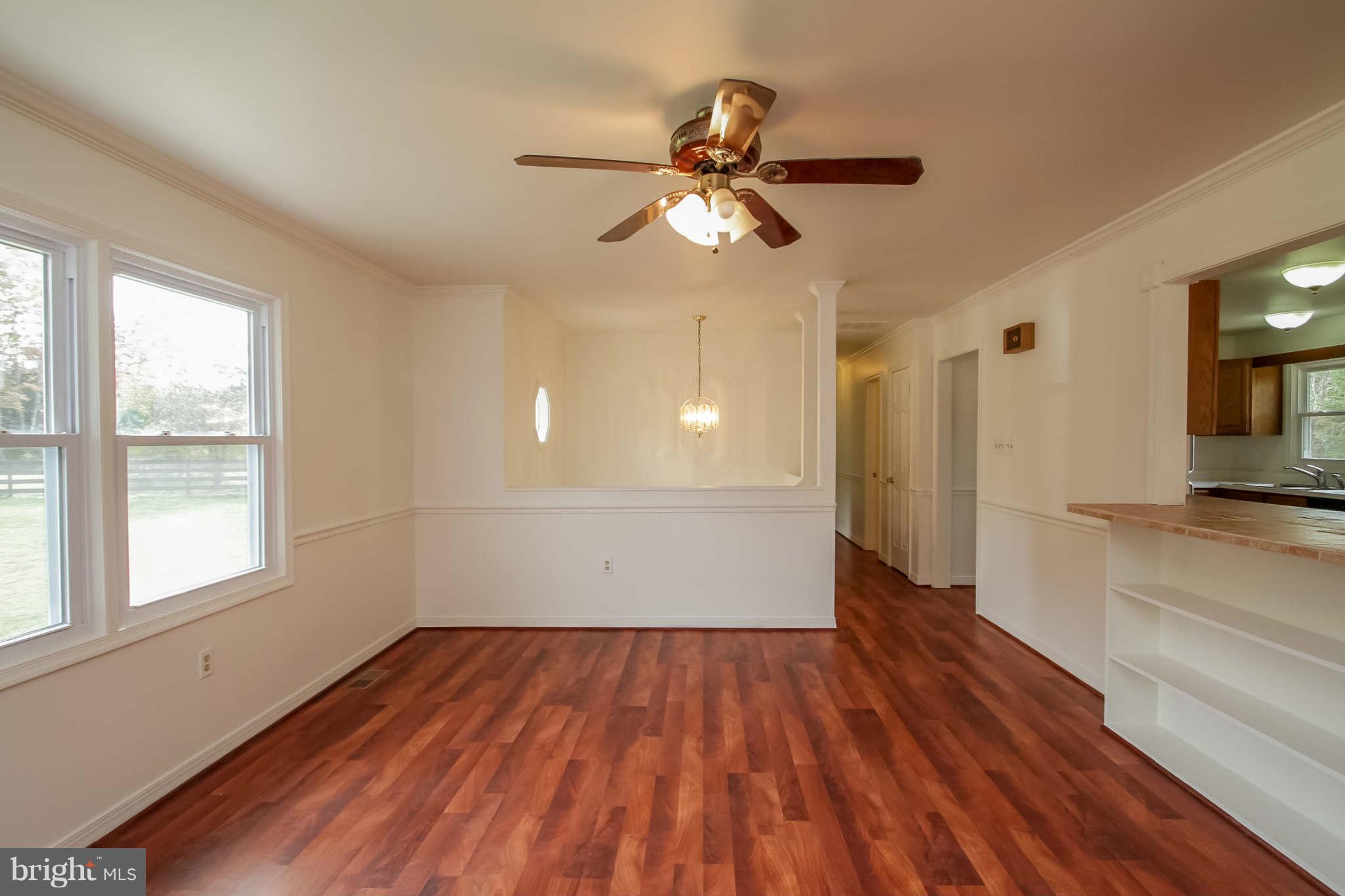 213 Tacketts Mill Road Stafford, VA 22556 - Photo 5 of 30 Living Room