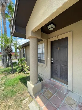 a view of an entryway of house