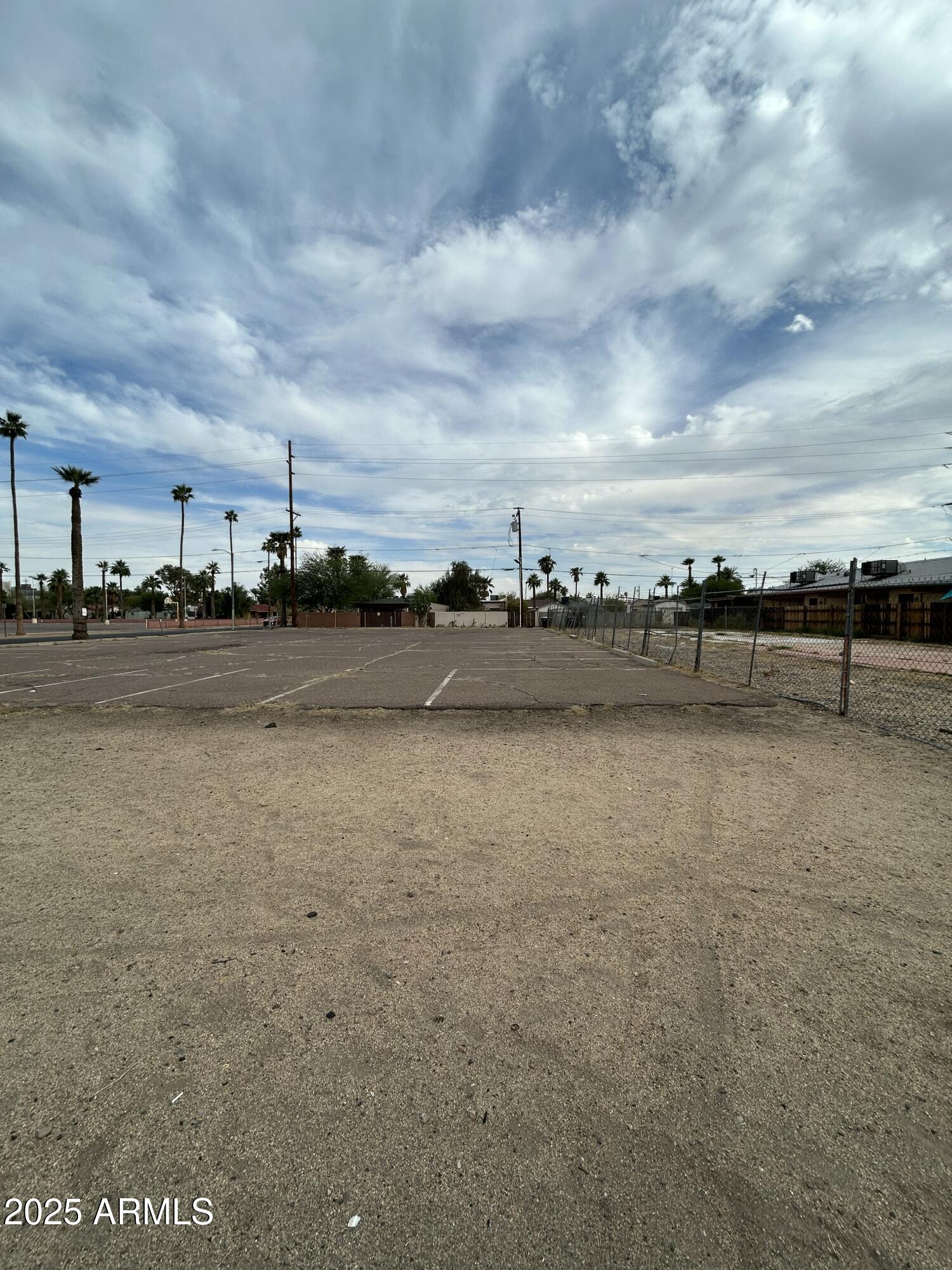 1605 West McDowell Road, Unit 2 Phoenix, AZ 85007 - Photo 1 of 1 IMG_2216