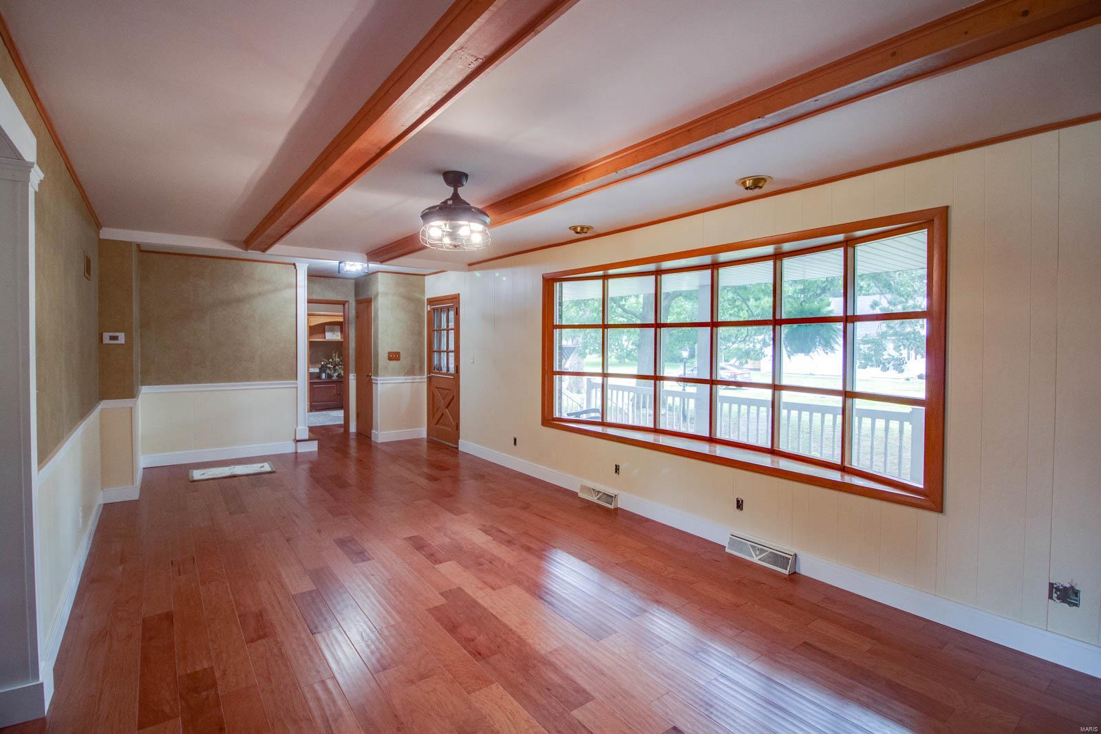 435 Bunker Hill Road Staunton, IL 62088 - Photo 7 of 44 Gallery Image 7