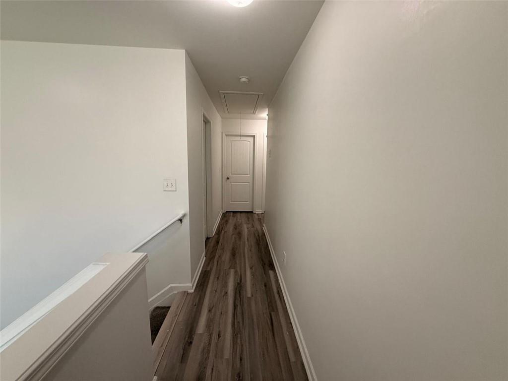 2450 Oakleaf Circle Lithonia, GA 30058 - Photo 33 of 40 a view of a hallway