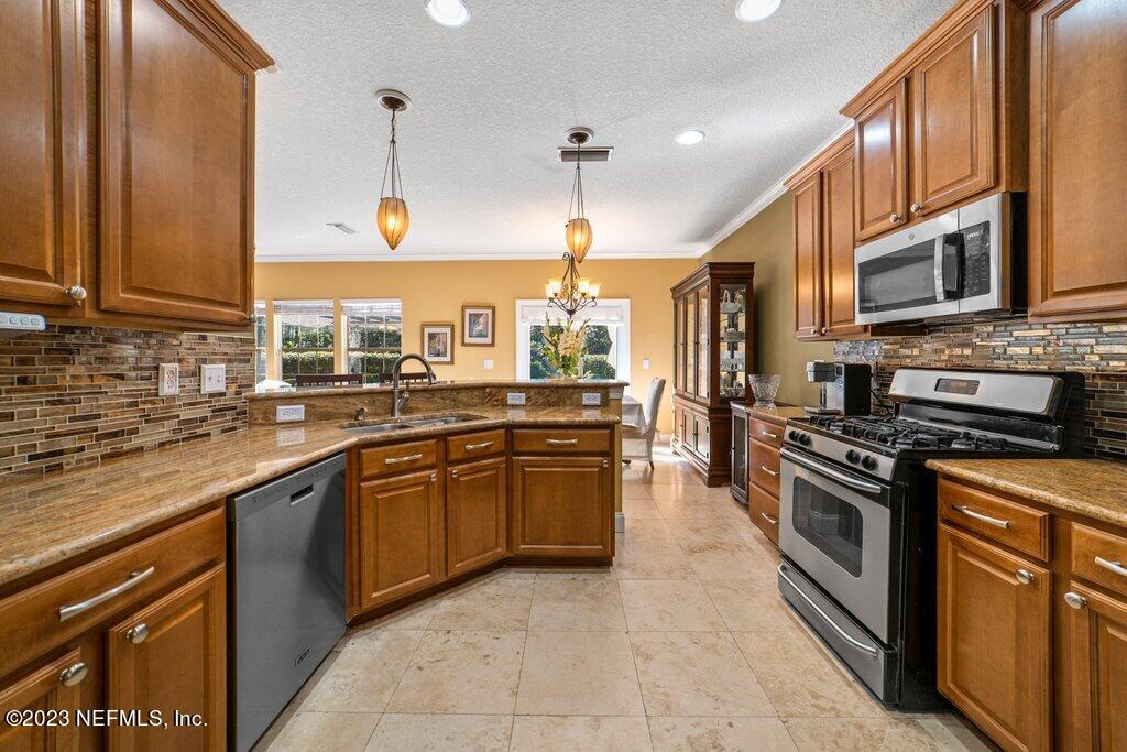 1257 Splendid Ravine Street St. Augustine, FL 32092 - Photo 15 of 52 Kitchen