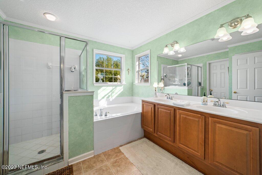 1257 Splendid Ravine Street St. Augustine, FL 32092 - Photo 21 of 52 Owner Bath