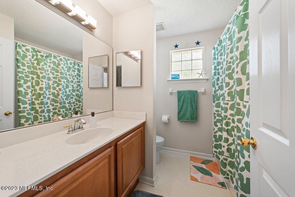 1257 Splendid Ravine Street St. Augustine, FL 32092 - Photo 26 of 52 Upstairs Guest Bath