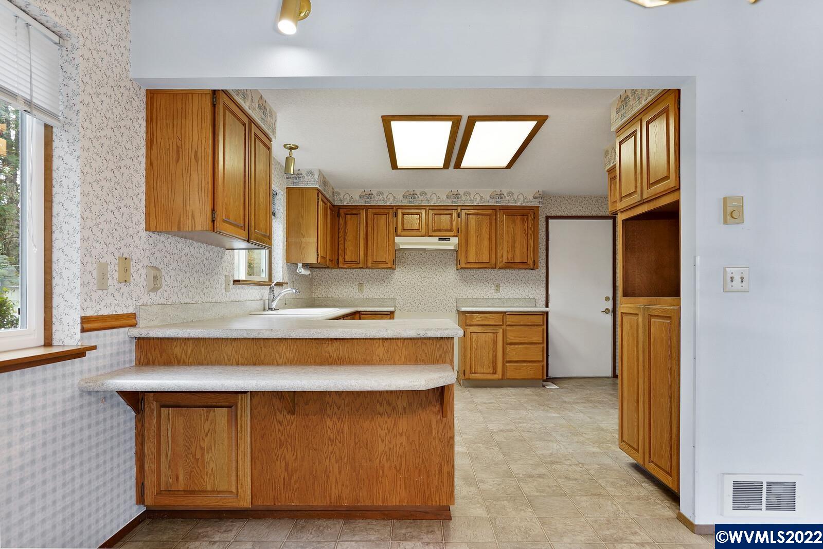 864 3rd Street Lyons, OR 97358 - Photo 11 of 34 Gallery Image 11