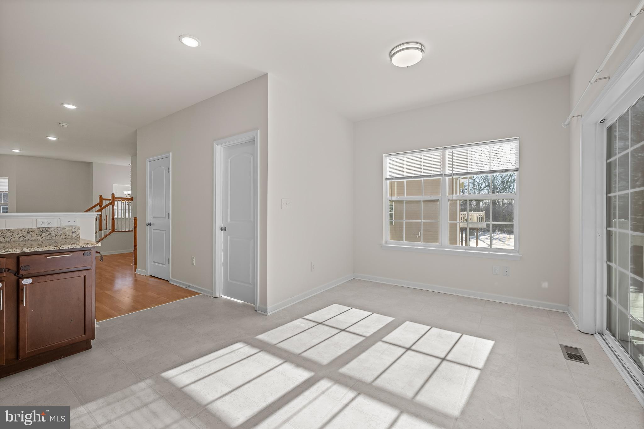 693 Jacobsen Circle, Unit 182 Newark, DE 19702 - Photo 9 of 40 Eat In Kitchen