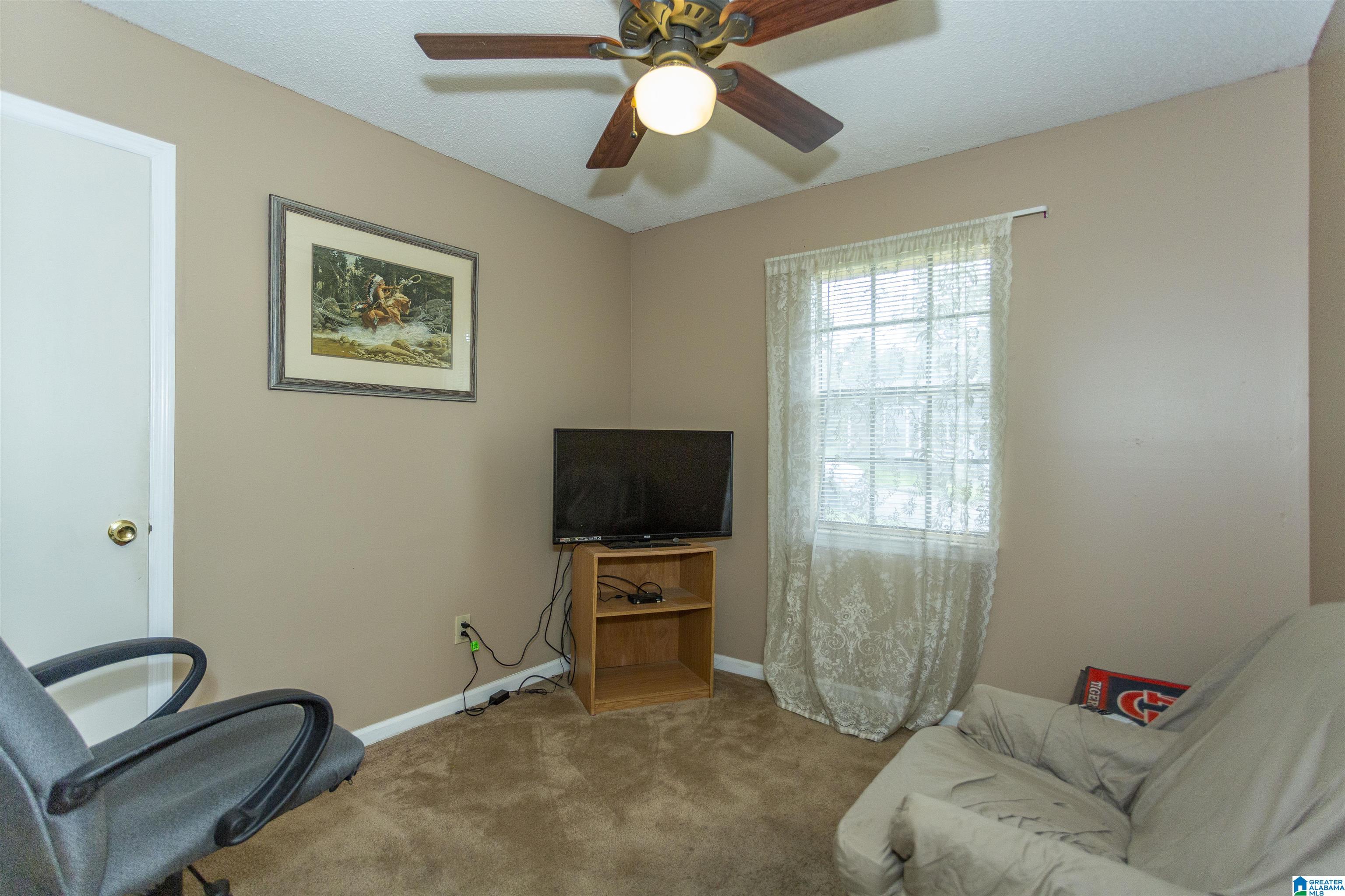 609 Live Oak Circle Fairfield, AL 35064 - Photo 17 of 28