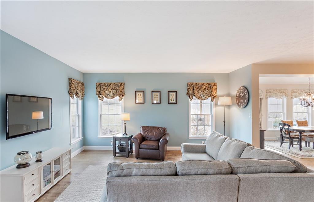 375 Lynn Portal Road Washington, PA 15301 - Photo 18 of 25 Large, bright family room open to the kitchen
