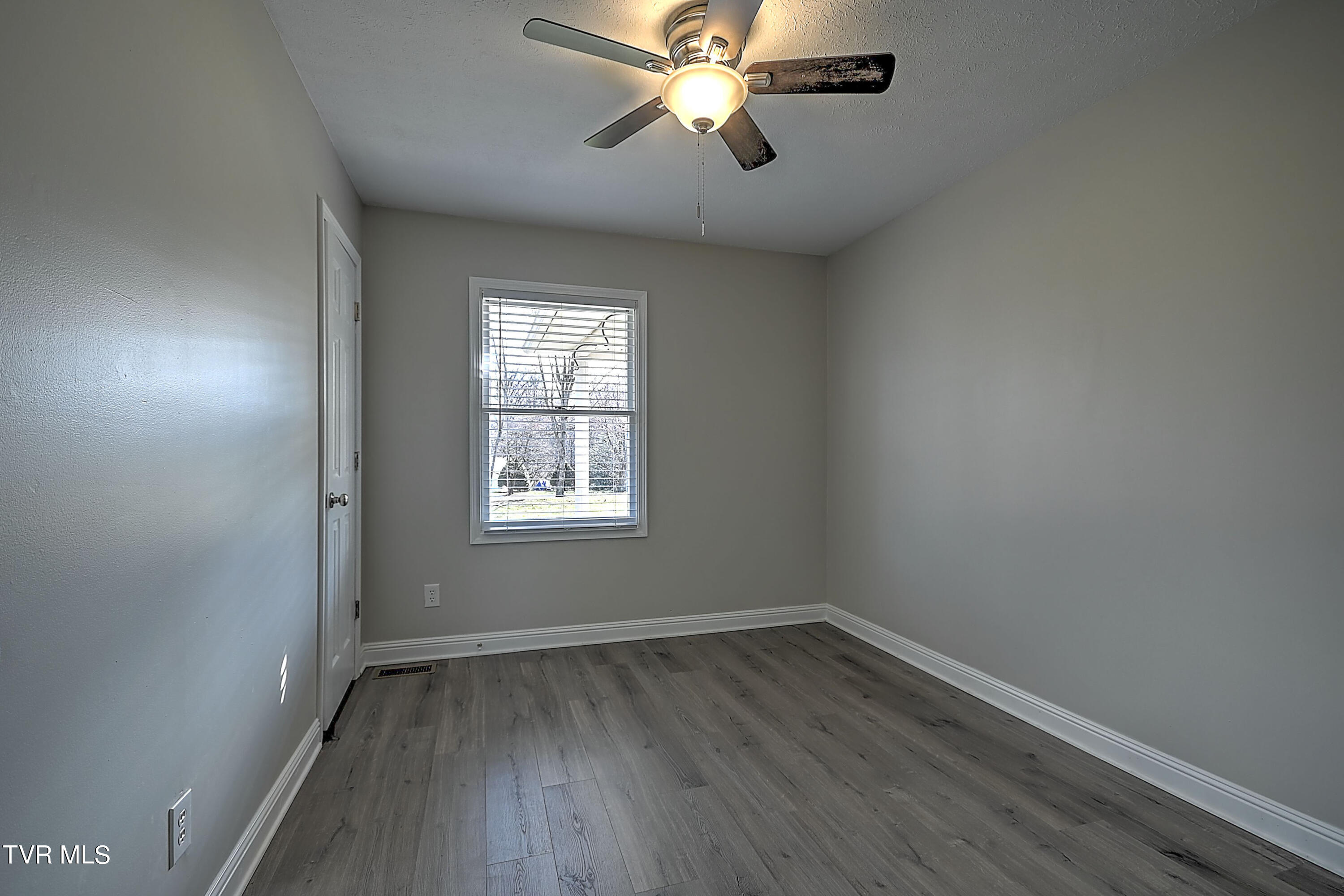 179 Couch Road Jonesborough, TN 37659 - Photo 16 of 44 179 Couch ES-17