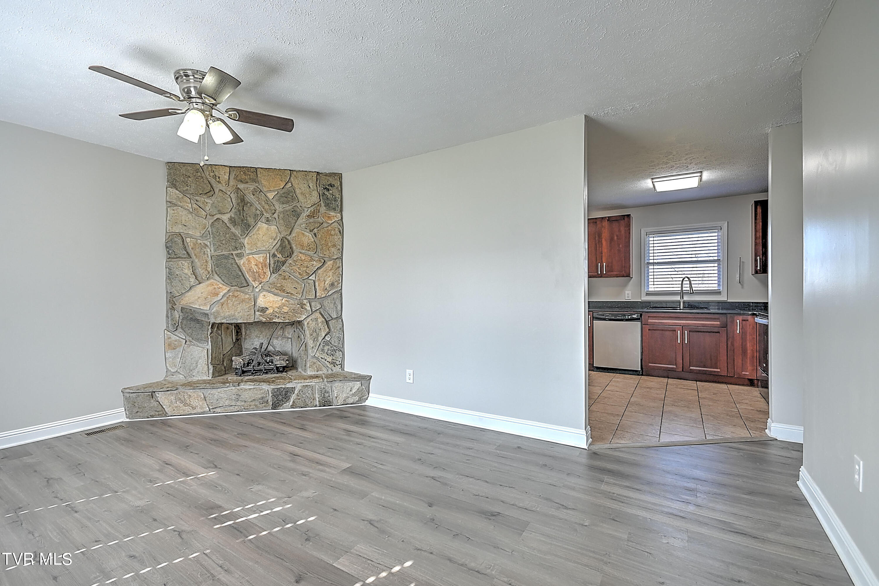 179 Couch Road Jonesborough, TN 37659 - Photo 4 of 44 179 Couch ES-5
