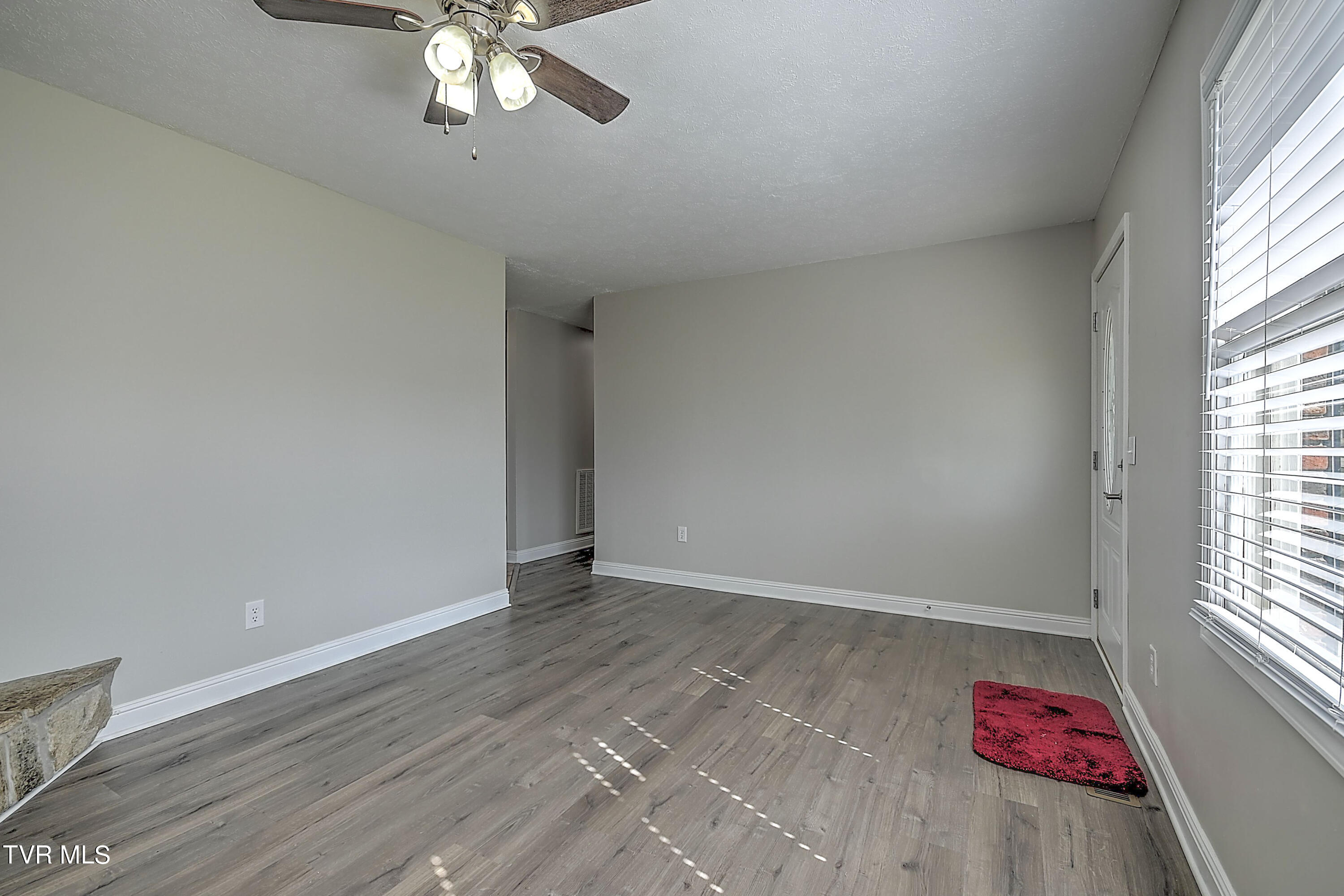 179 Couch Road Jonesborough, TN 37659 - Photo 6 of 44 179 Couch ES-7