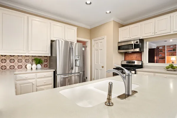 $1,950,000 | 2900 Angelfire Lane, Austin, TX 78746
