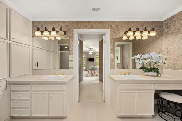 $1,950,000 | 2900 Angelfire Lane, Austin, TX 78746