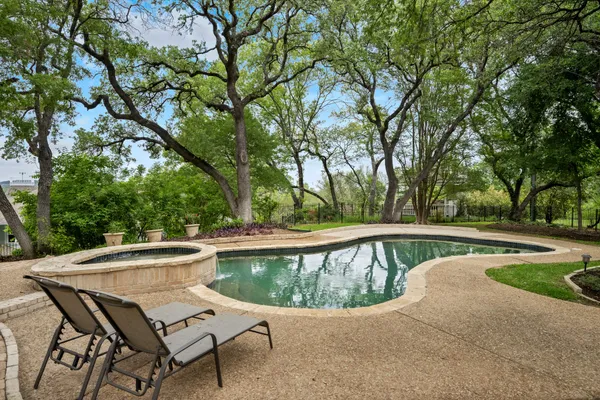 $1,950,000 | 2900 Angelfire Lane, Austin, TX 78746
