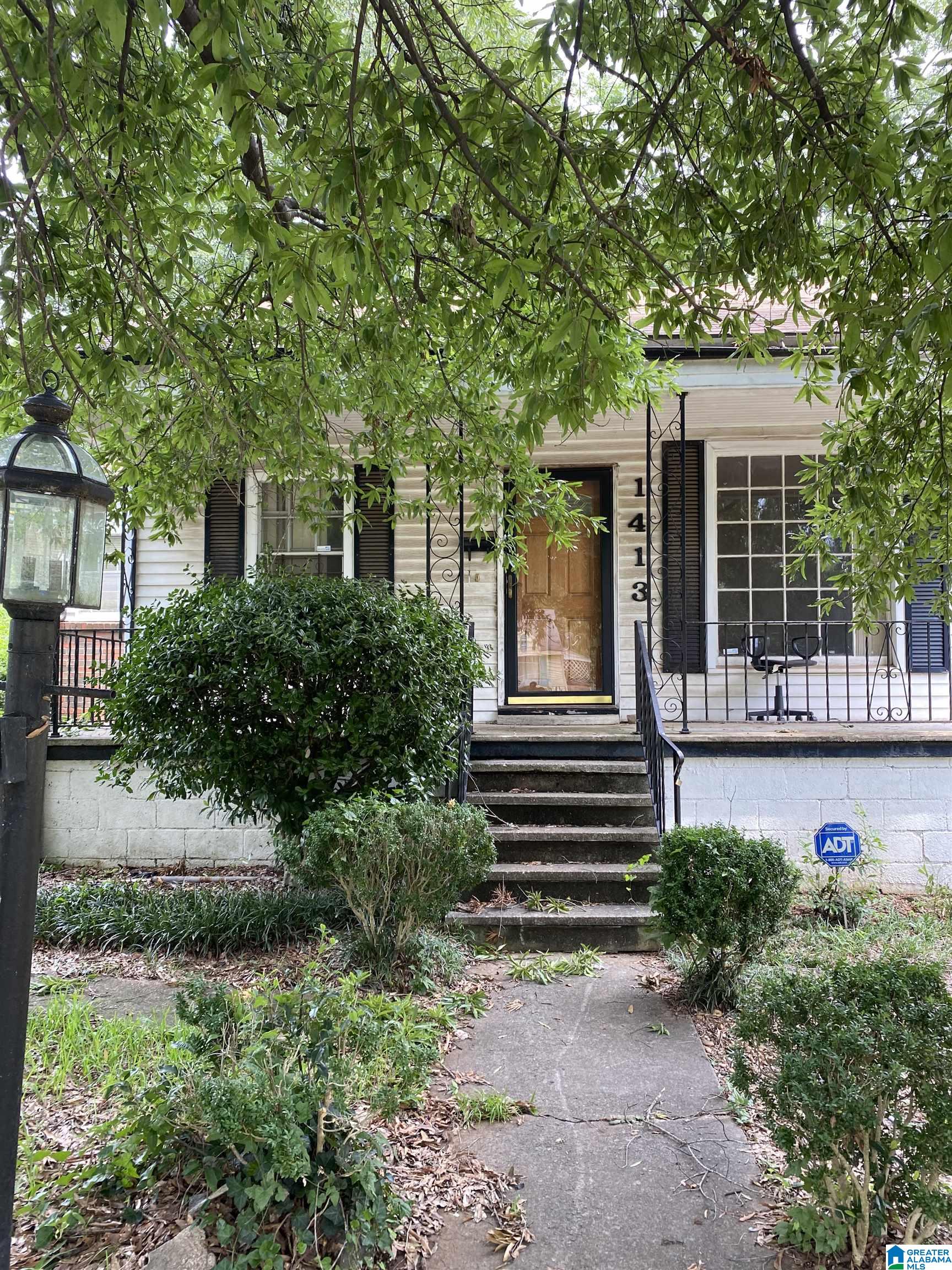 1413 18th Way Southwest Birmingham, AL 35211 - Photo 3 of 9
