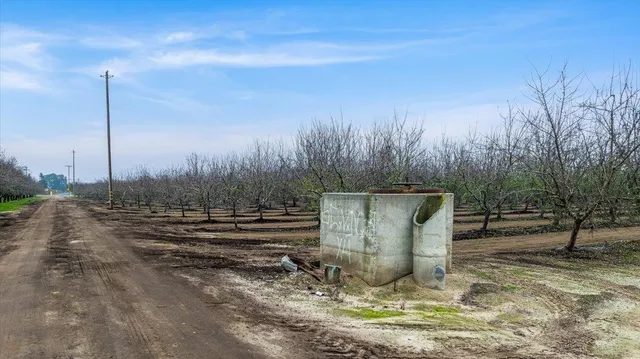 a view of a sink in the backyard of a house