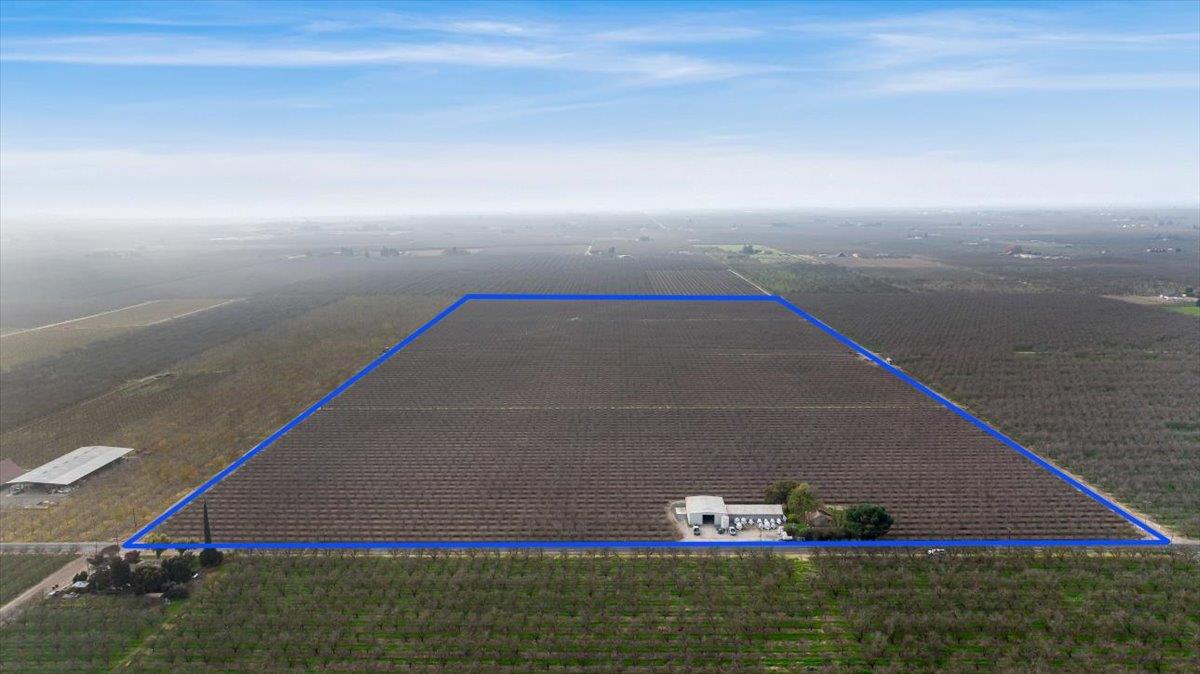 20339 Sexton Road Escalon, CA 95320 - Photo 32 of 38 a view of outdoor space and deck