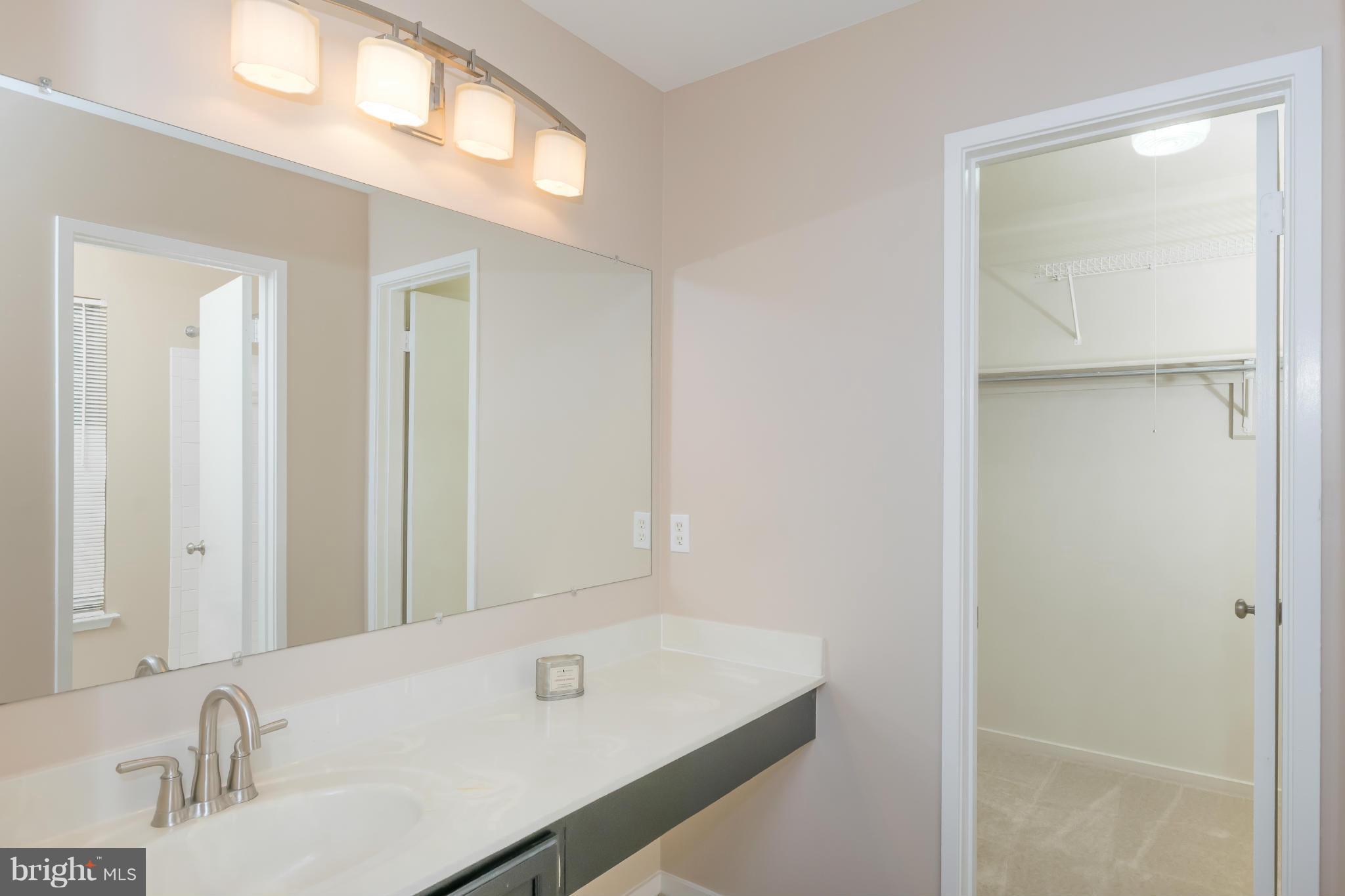 7709 Lexton Place, Unit 49 Springfield, VA 22152 - Photo 17 of 20 Bath (Master)