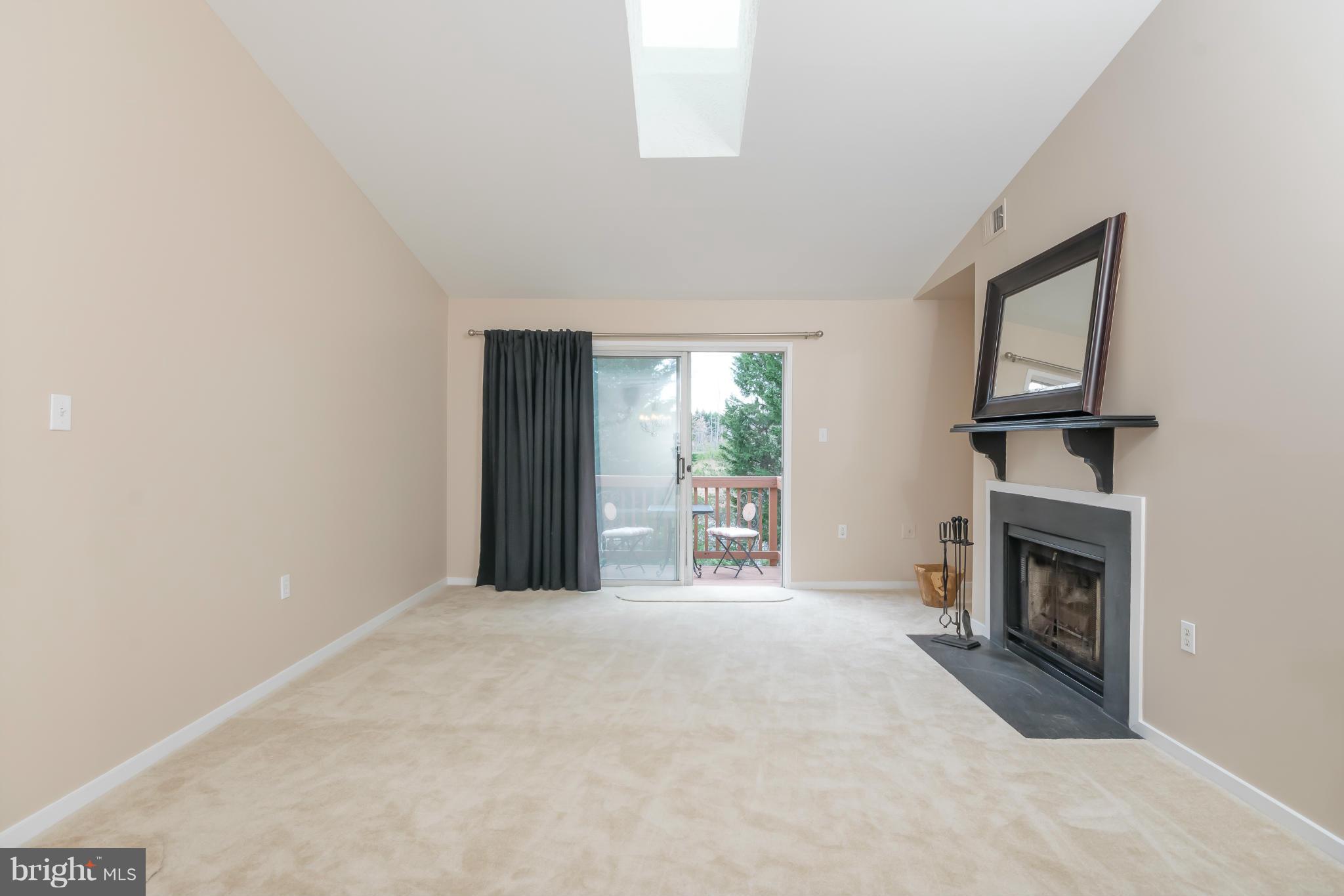7709 Lexton Place, Unit 49 Springfield, VA 22152 - Photo 5 of 20 Living Room