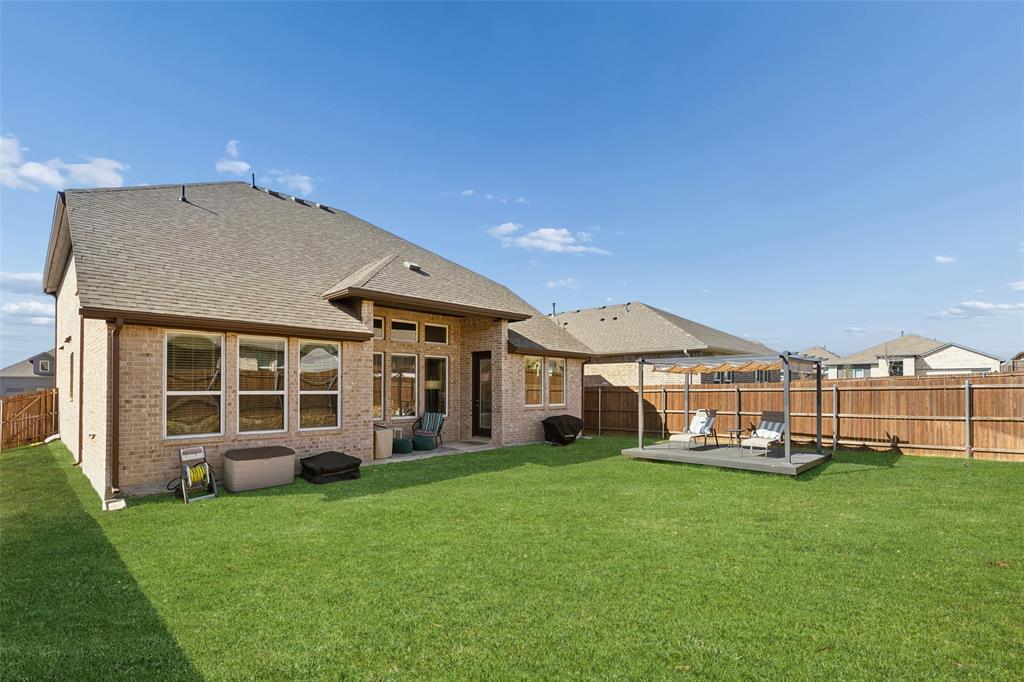 1416 Jackdaw Road Denton, TX 76205 - Photo 25 of 37