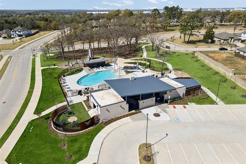 1416 Jackdaw Road Denton, TX 76205 - Photo 33 of 37