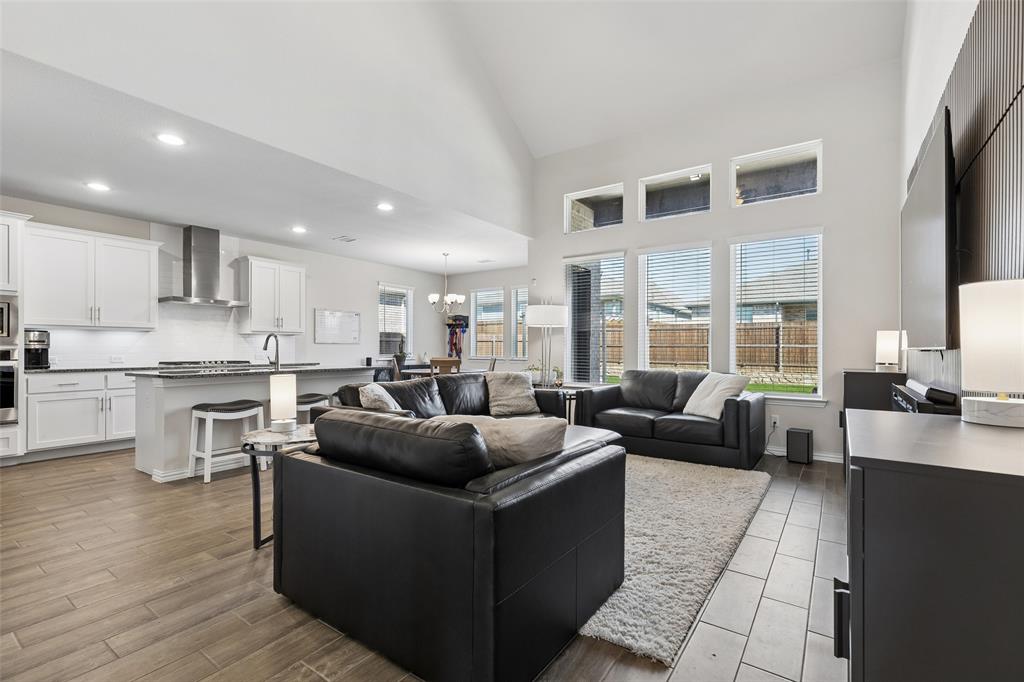 1416 Jackdaw Road Denton, TX 76205 - Photo 4 of 37