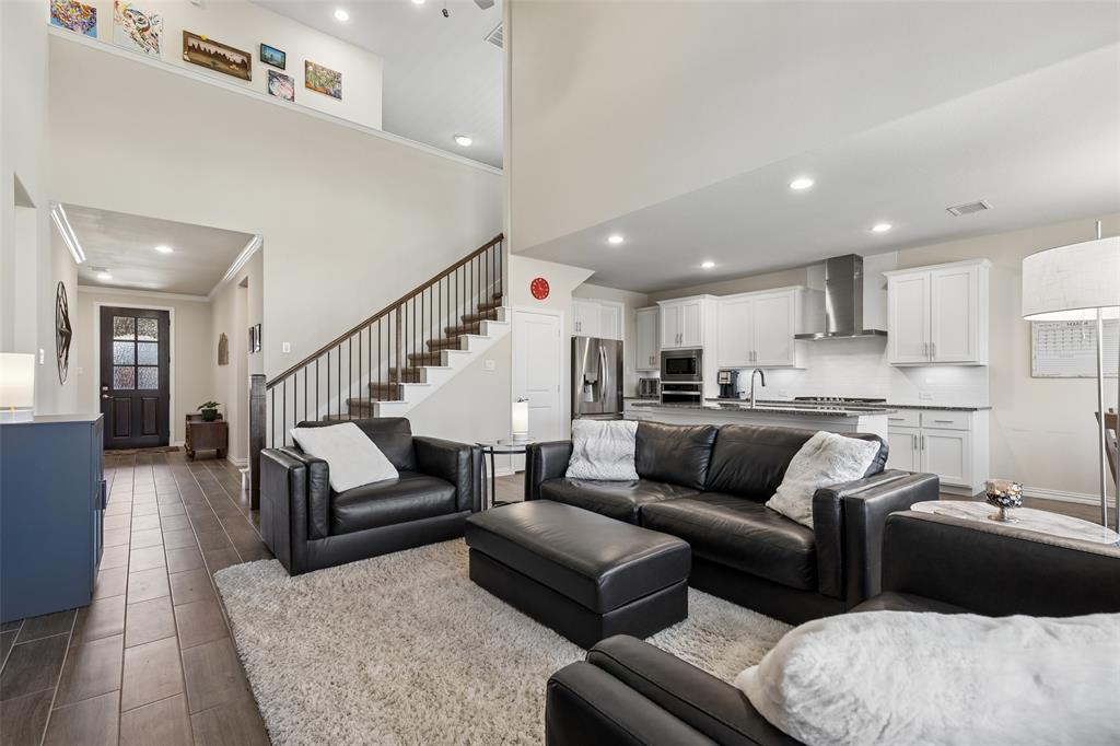 1416 Jackdaw Road Denton, TX 76205 - Photo 6 of 37